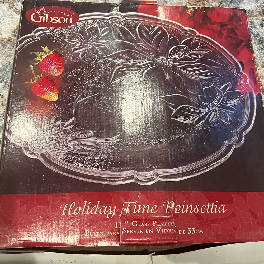 Gibson Round Clear Glass Platter NEW 13 Inch Holiday Time Poinsettia Christmas.